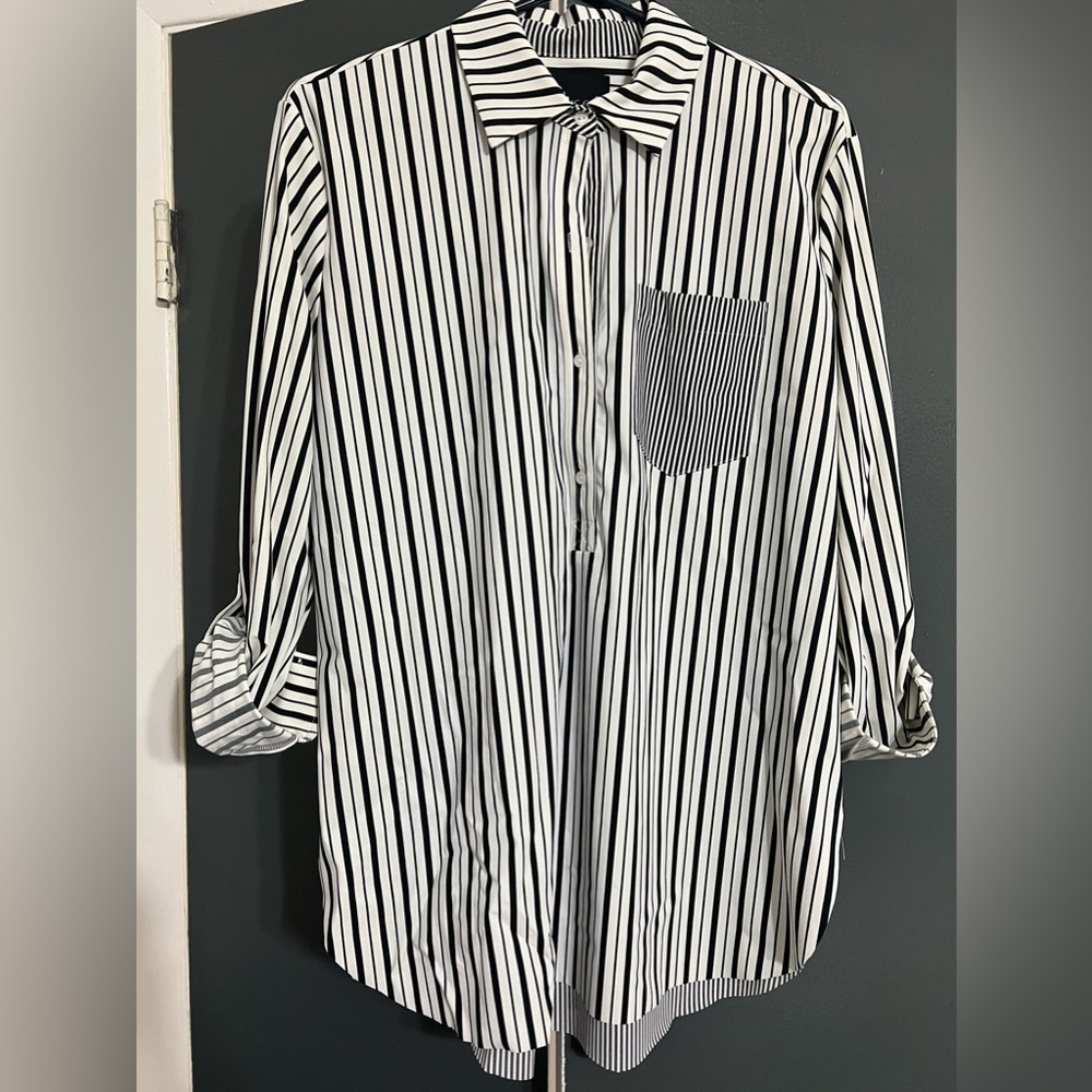 Lyssé, black and white stripped half buttoned up top. size small